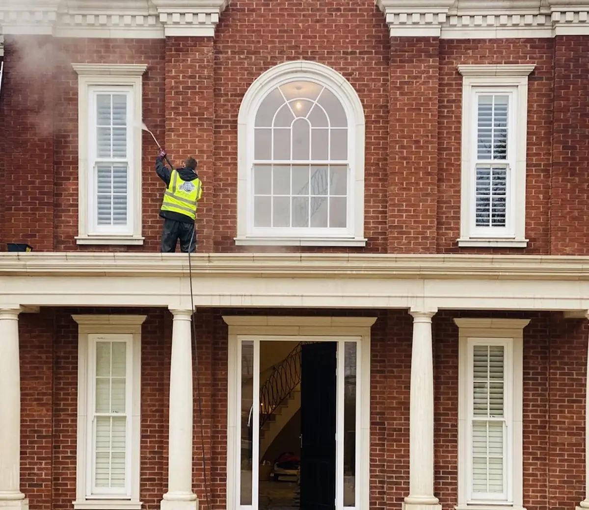 new-build-brick-cleaning-feel-the-pressure-uk.webp